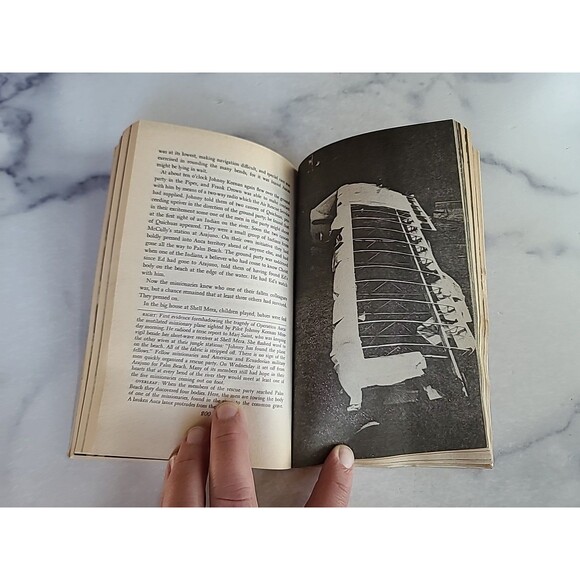 Through Gates Of Splendor By Elisabeth Elliot Paperback - Picture 7 of 10